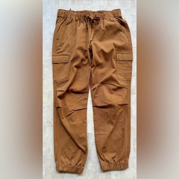 CAbi Pants - Cabi Jargon Jogger Size M 6695 Nutmeg Cargo Pants Pockets Spring 2025 Canvas